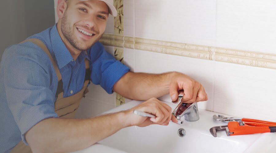 Professional clogged drains services in New Trenton, IN